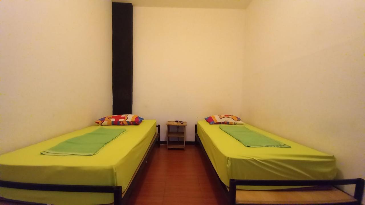 Dc Hotel & Hostel Labuan Bajo Εξωτερικό φωτογραφία