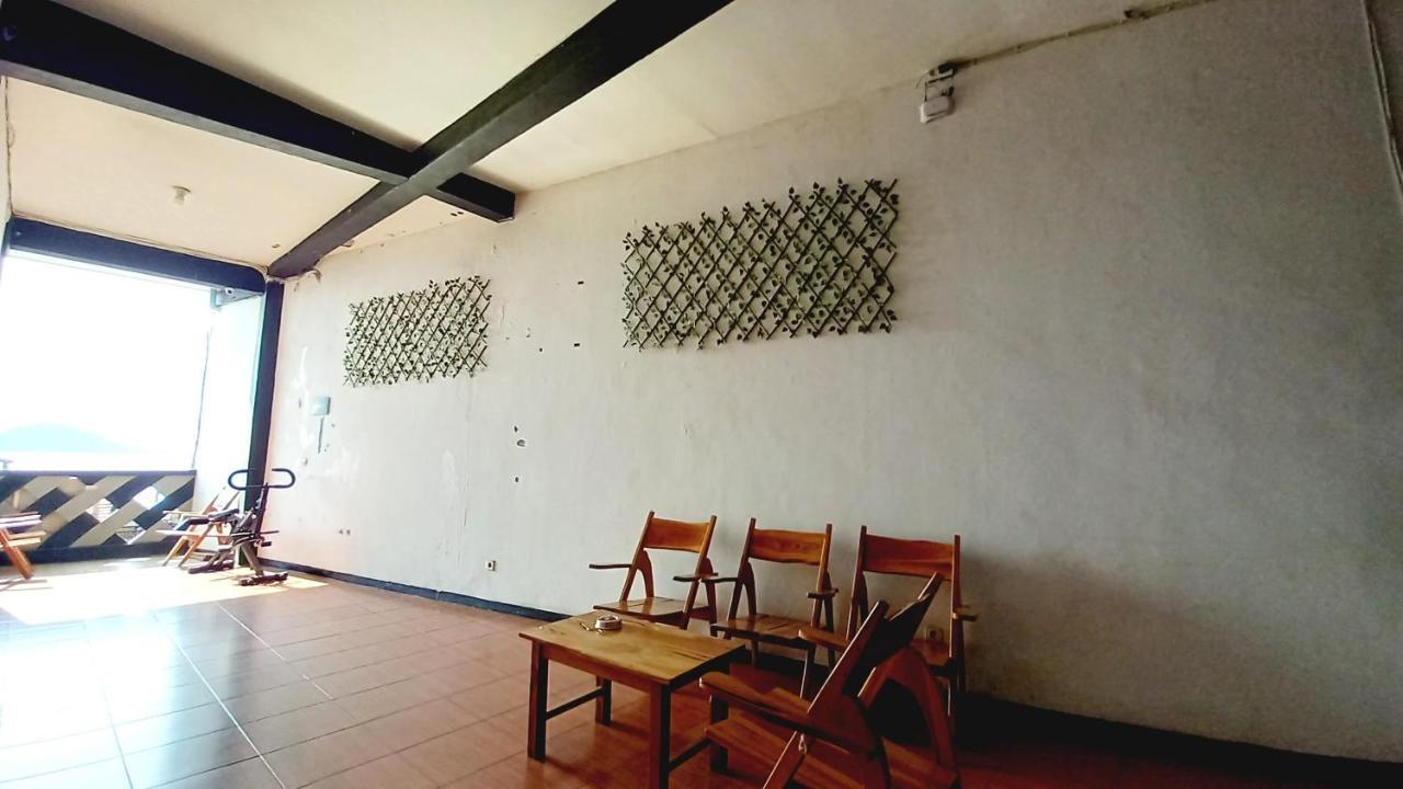 Dc Hotel & Hostel Labuan Bajo Εξωτερικό φωτογραφία