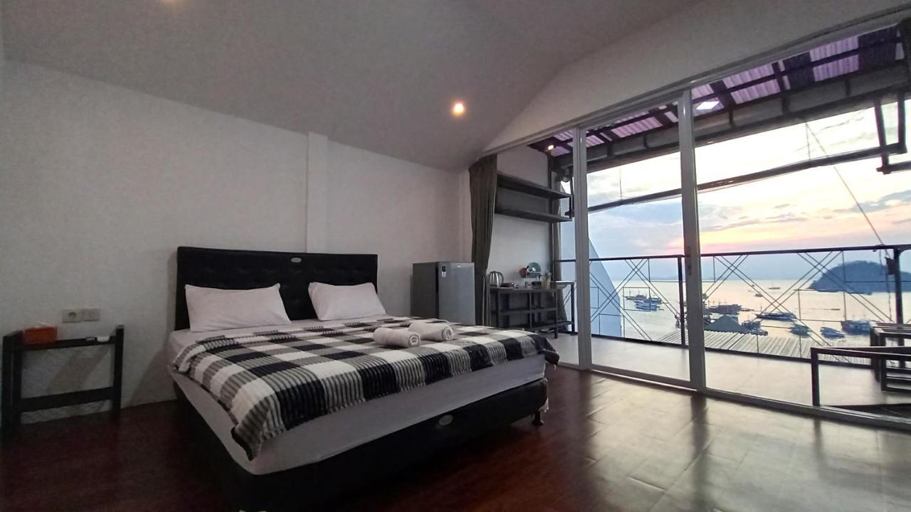 Dc Hotel & Hostel Labuan Bajo Εξωτερικό φωτογραφία