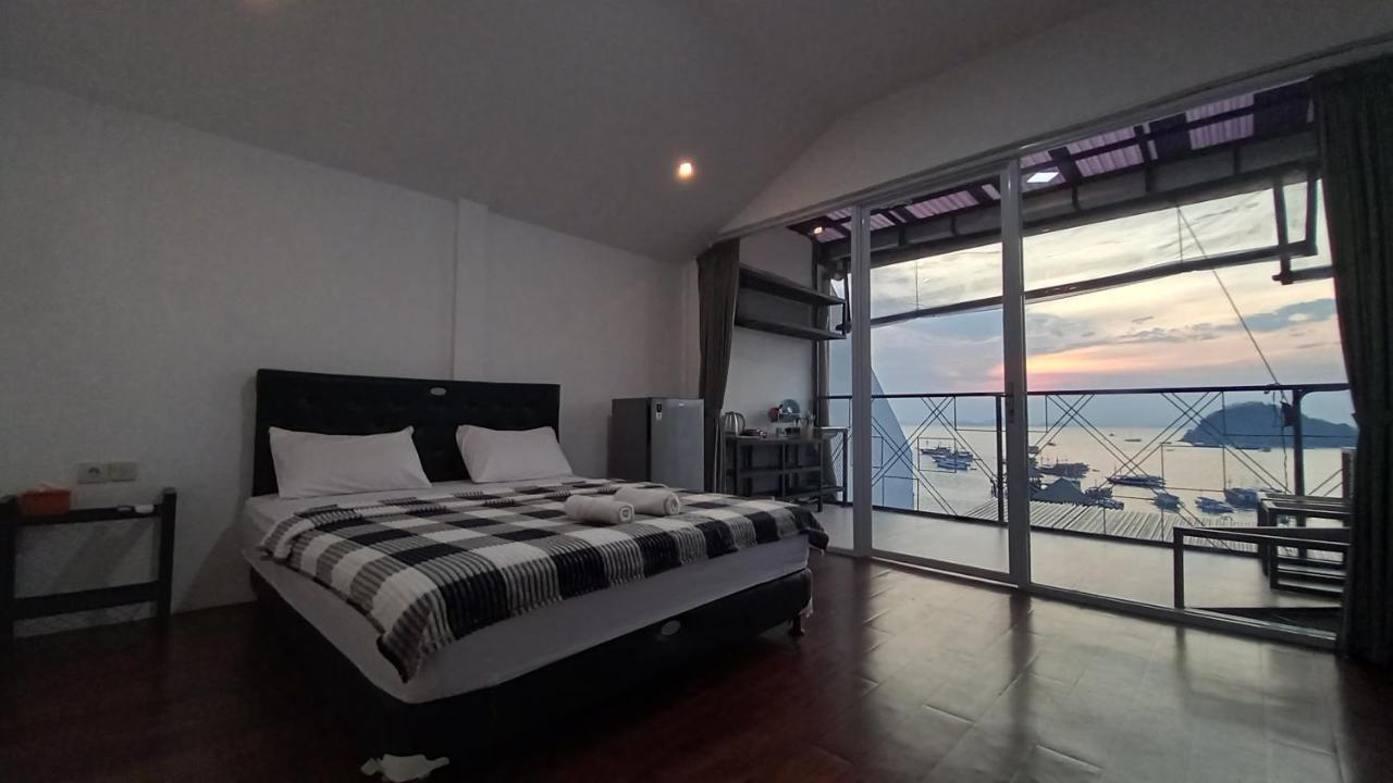 Dc Hotel & Hostel Labuan Bajo Εξωτερικό φωτογραφία