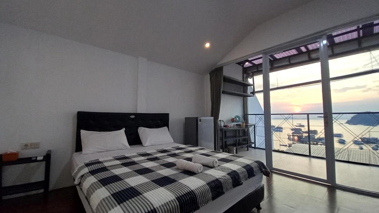 Dc Hotel & Hostel Labuan Bajo Εξωτερικό φωτογραφία
