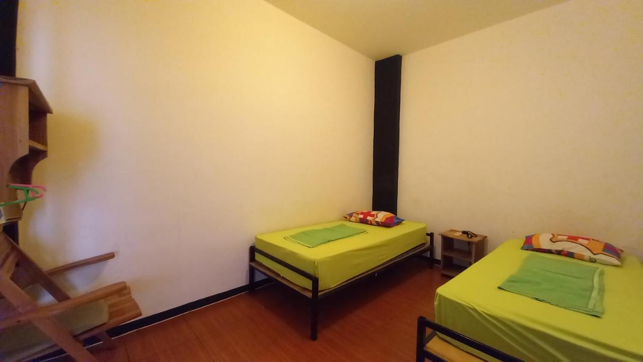 Dc Hotel & Hostel Labuan Bajo Εξωτερικό φωτογραφία