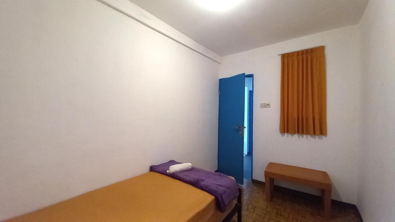 Dc Hotel & Hostel Labuan Bajo Εξωτερικό φωτογραφία