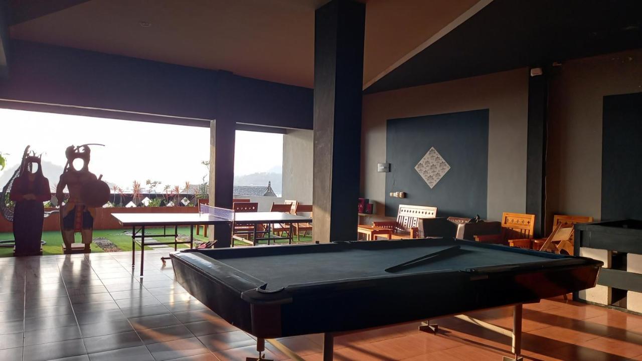 Dc Hotel & Hostel Labuan Bajo Εξωτερικό φωτογραφία