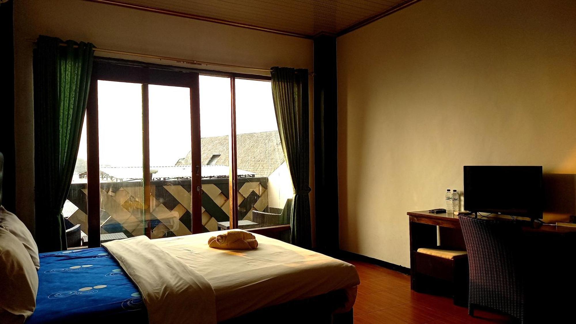 Dc Hotel & Hostel Labuan Bajo Εξωτερικό φωτογραφία